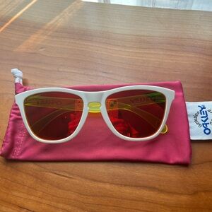 Oakley Frogskins sunglasses